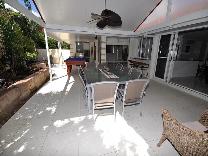 25 Fitzalan Circuit, Arundel QLD 4214