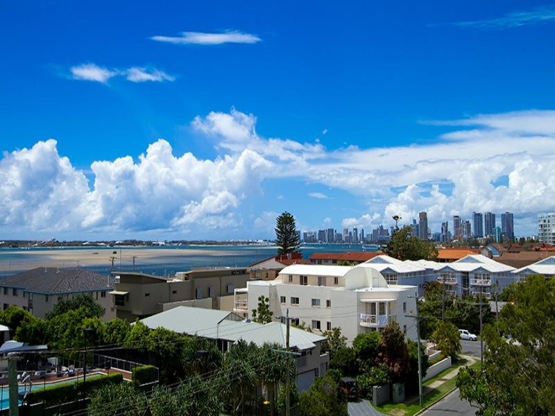 1-8/10-12 Imperial Parade, Labrador QLD 4215