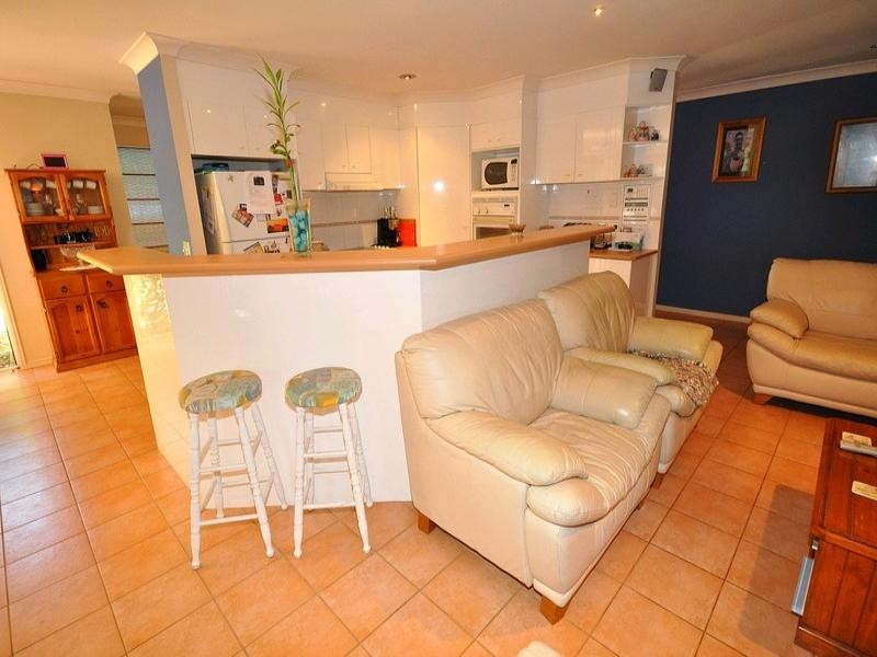 4 Gympie Close, Parkwood QLD 4214