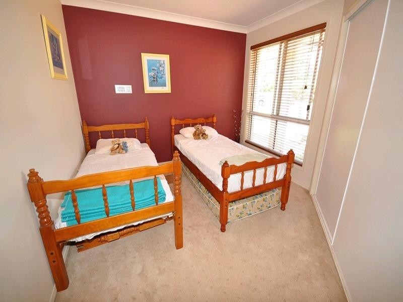 4 Gympie Close, Parkwood QLD 4214