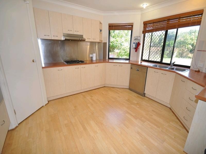 4 Goodwood Way, Arundel QLD 4214