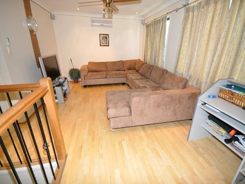 4 Goodwood Way, Arundel QLD 4214