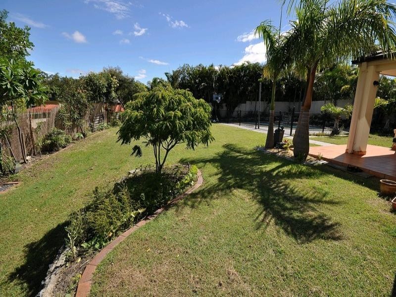 4 Goodwood Way, Arundel QLD 4214