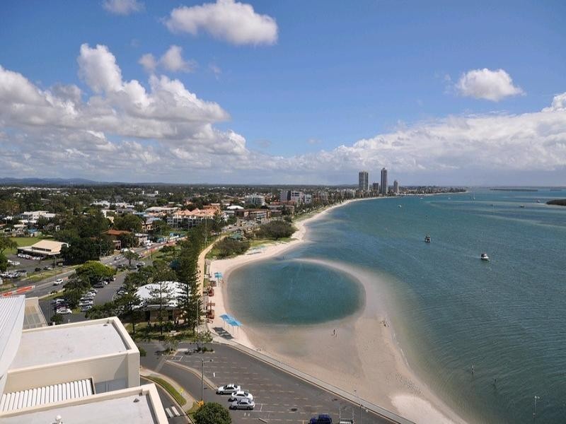 122/326 Marine Parade, Labrador QLD 4215