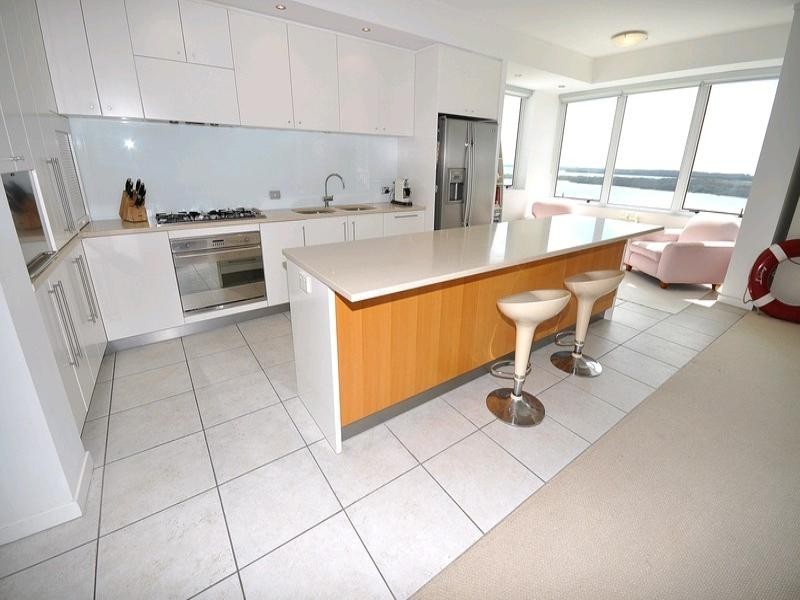 122/326 Marine Parade, Labrador QLD 4215