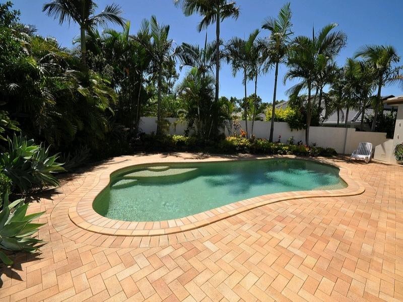 26 Pearson Close, Arundel QLD 4214