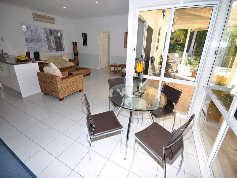 26 Pearson Close, Arundel QLD 4214