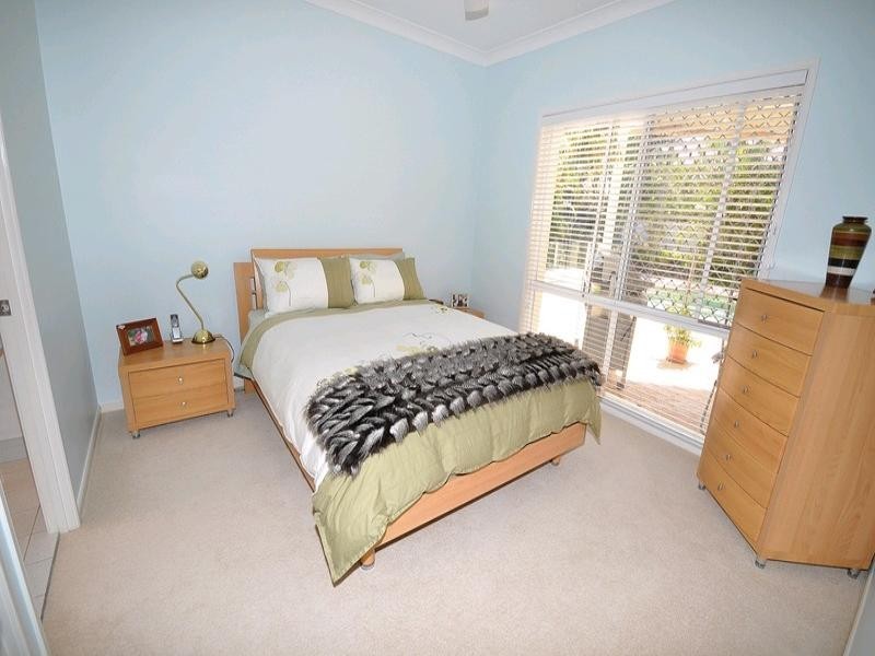 26 Pearson Close, Arundel QLD 4214