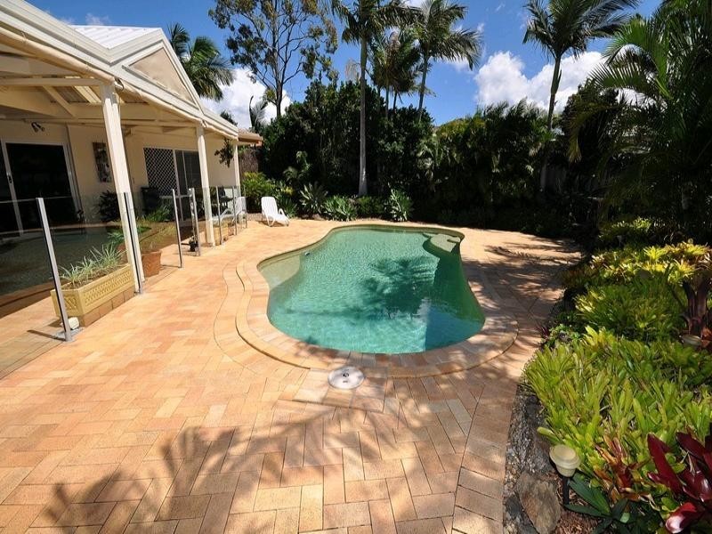 26 Pearson Close, Arundel QLD 4214