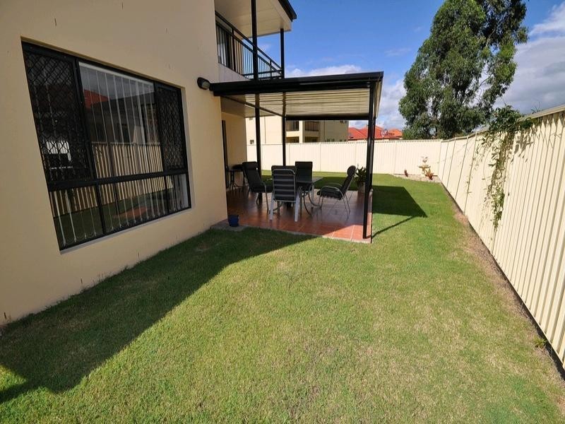 148 Christina Ryan Way, Arundel QLD 4214