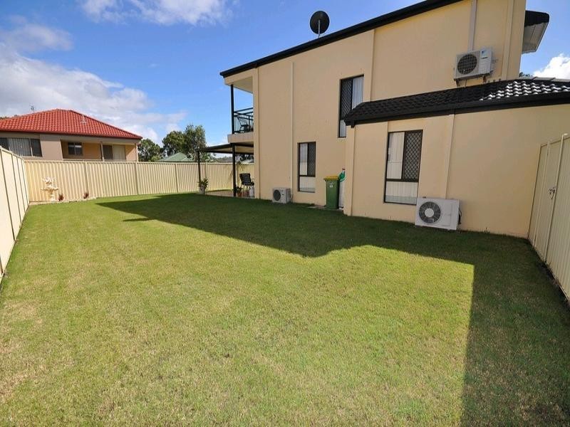148 Christina Ryan Way, Arundel QLD 4214