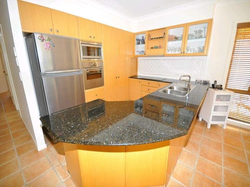 7 Oxford Place, Arundel QLD 4214