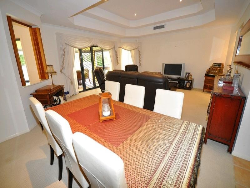 7 Oxford Place, Arundel QLD 4214