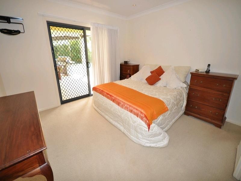 7 Oxford Place, Arundel QLD 4214