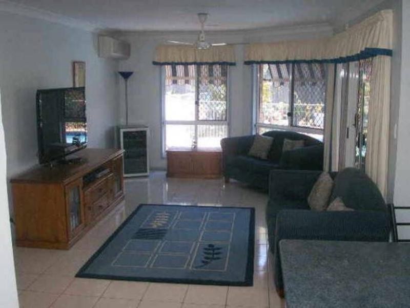 42 Morfantaine Terrace, Parkwood QLD 4214