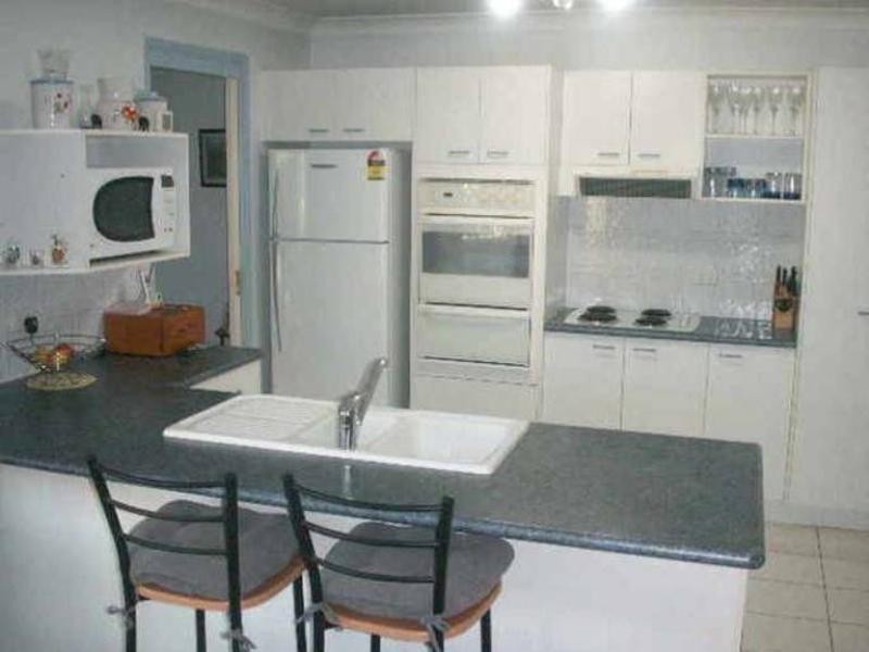 42 Morfantaine Terrace, Parkwood QLD 4214