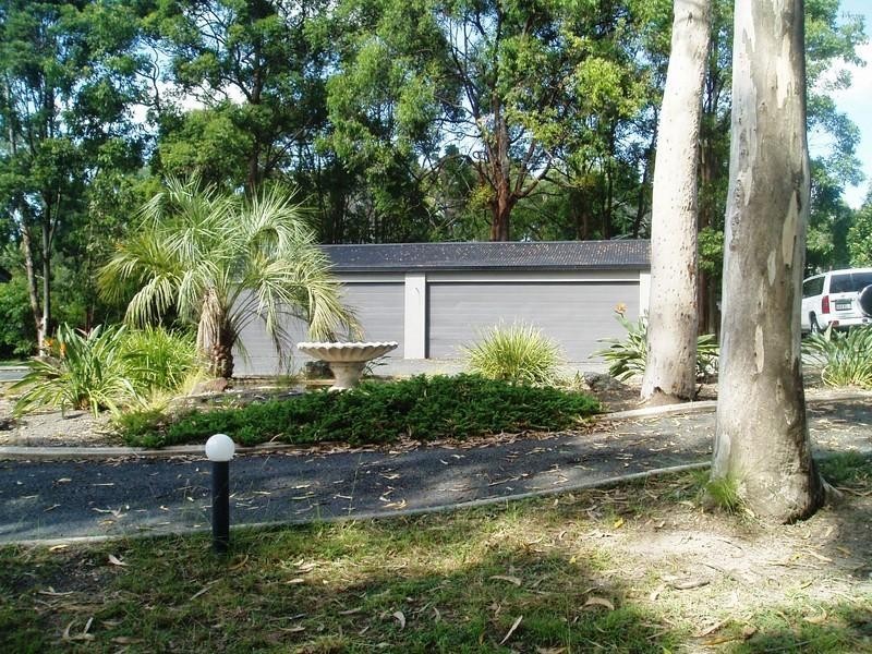 20 Woodlands Way, Parkwood QLD 4214