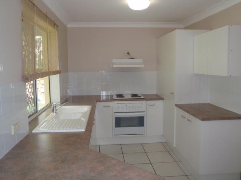 6/6 Buddy Holly Close, Parkwood QLD 4214