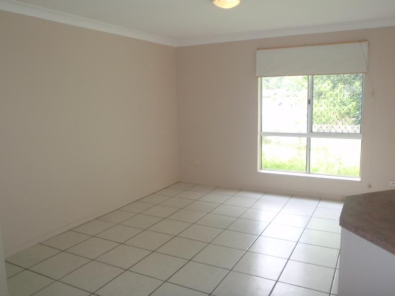 6/6 Buddy Holly Close, Parkwood QLD 4214