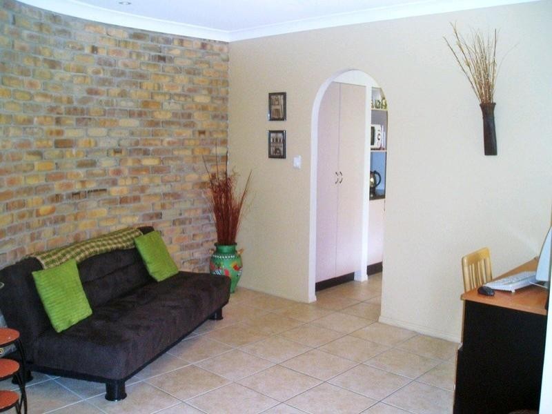 12 Peter Thomson Drive, Parkwood QLD 4214