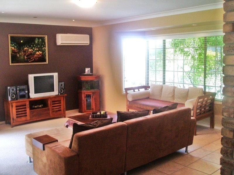 12 Peter Thomson Drive, Parkwood QLD 4214