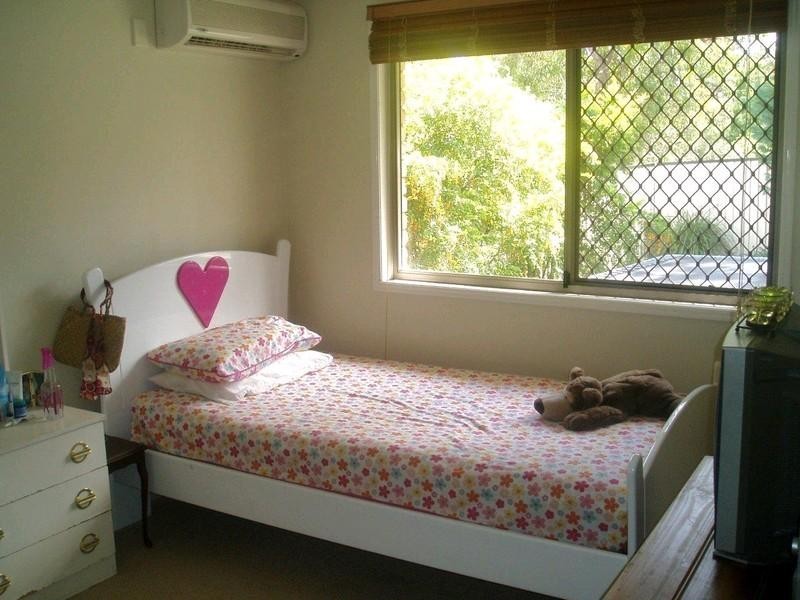 12 Peter Thomson Drive, Parkwood QLD 4214