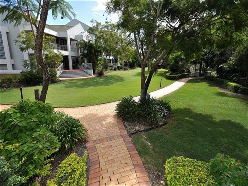 19/76 Chichester Drive, Arundel QLD 4214