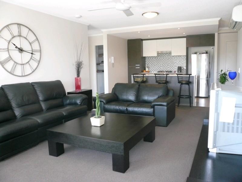 2/154 Musgrave Avenue, Southport QLD 4215