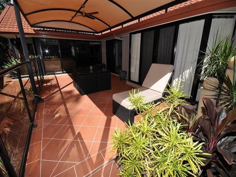 73 Arun Drive, Arundel QLD 4214