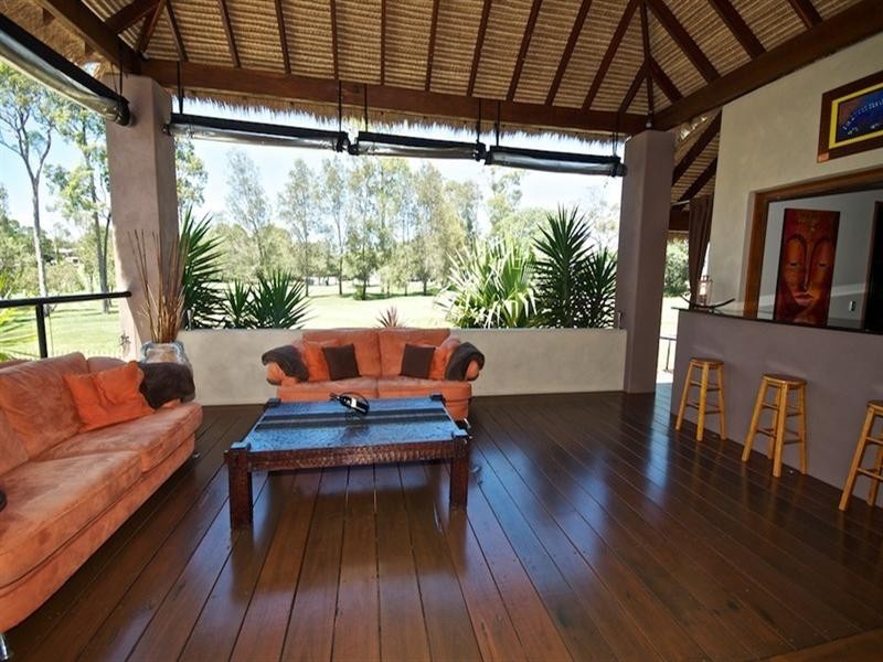 19 Torquay Place, Arundel QLD 4214