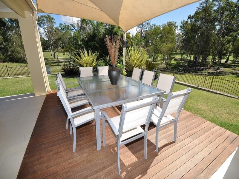 15 Blackfen Court, Arundel QLD 4214