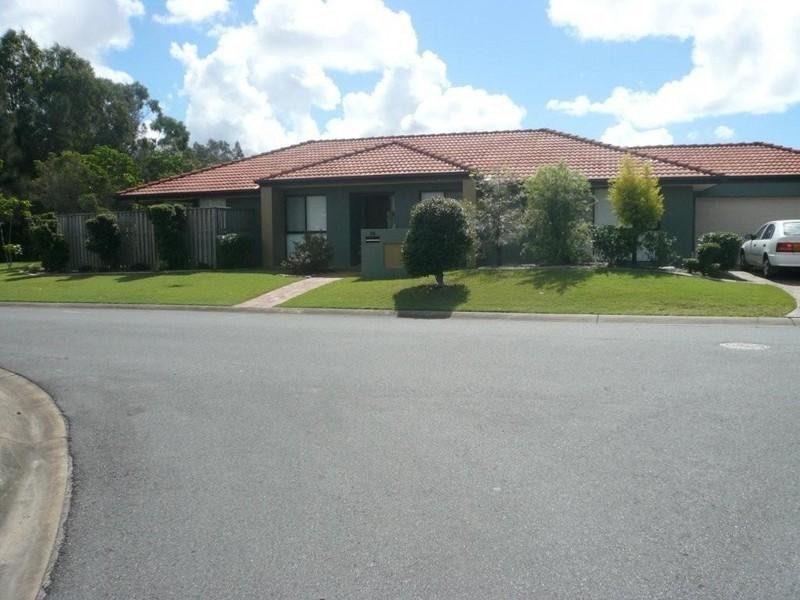 28 Blackwattle Circuit, Arundel QLD 4214