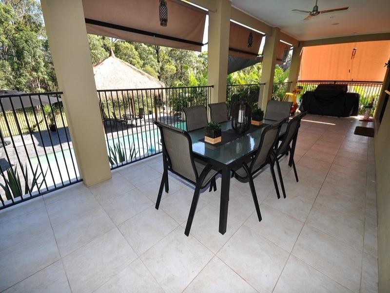 11 Leeds Close, Arundel QLD 4214