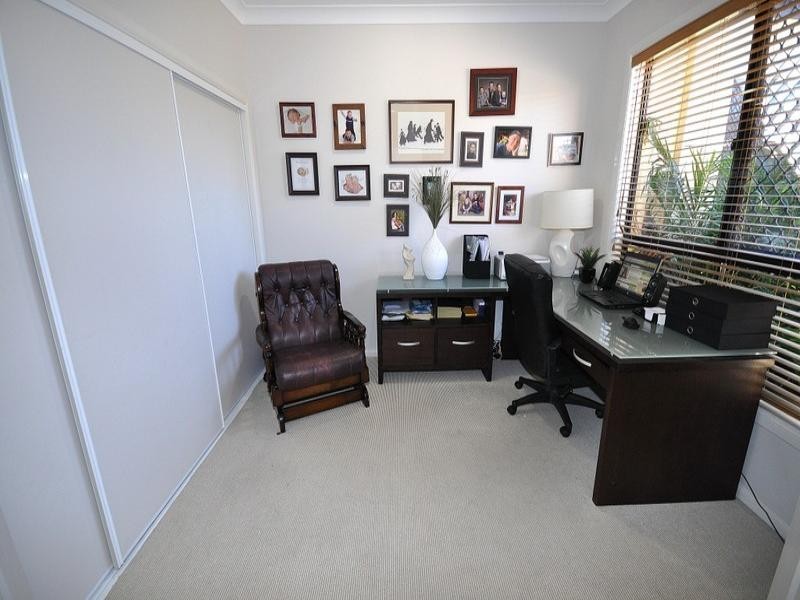 11 Leeds Close, Arundel QLD 4214