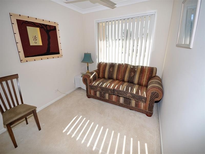 28 Leighanne Crescent, Arundel QLD 4214