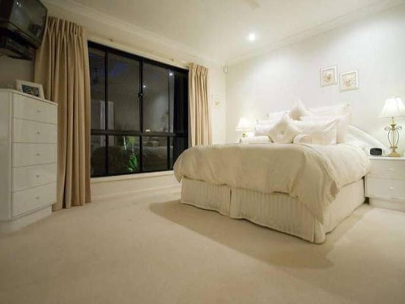 40 Arun Drive, Arundel QLD 4214