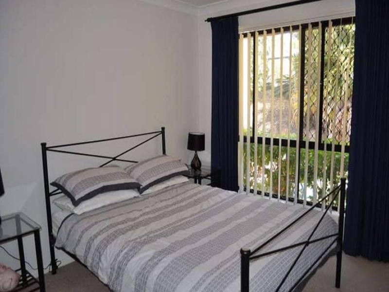 40 Arun Drive, Arundel QLD 4214