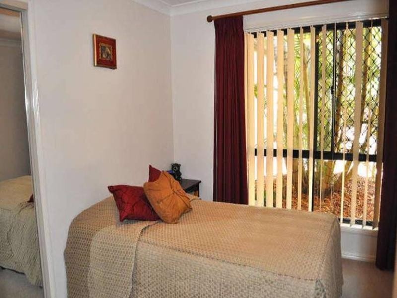 40 Arun Drive, Arundel QLD 4214