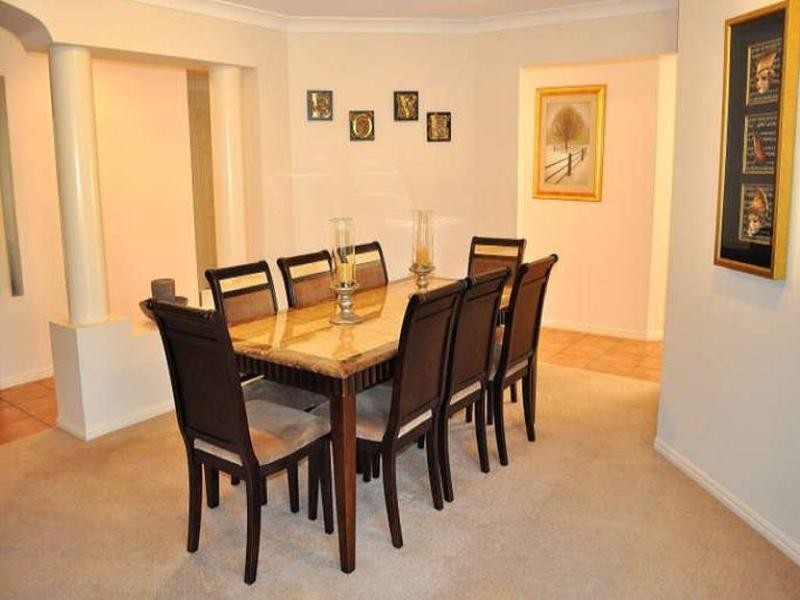 40 Arun Drive, Arundel QLD 4214