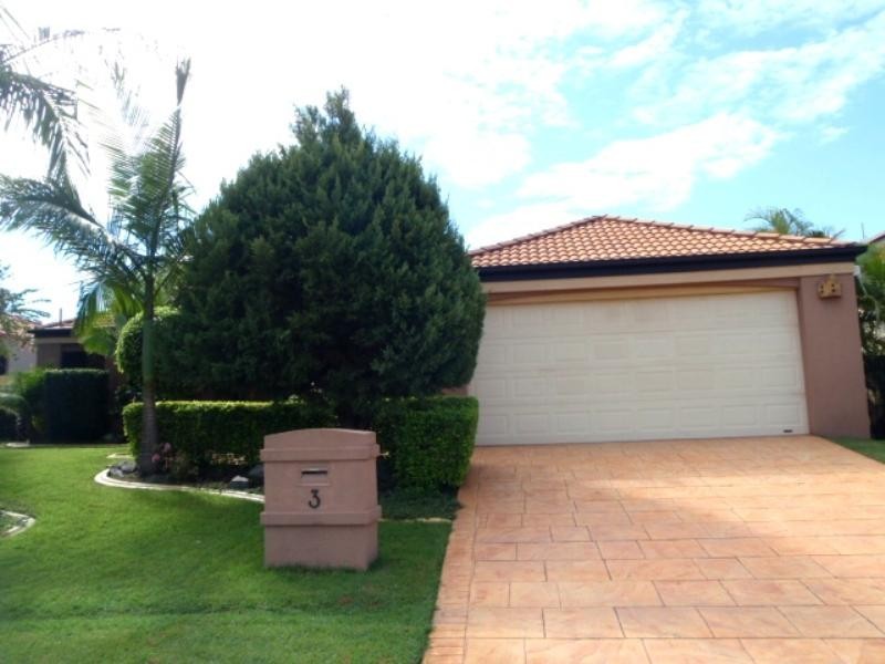 3 Orpington Court, Arundel QLD 4214