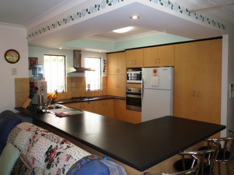 3 Orpington Court, Arundel QLD 4214