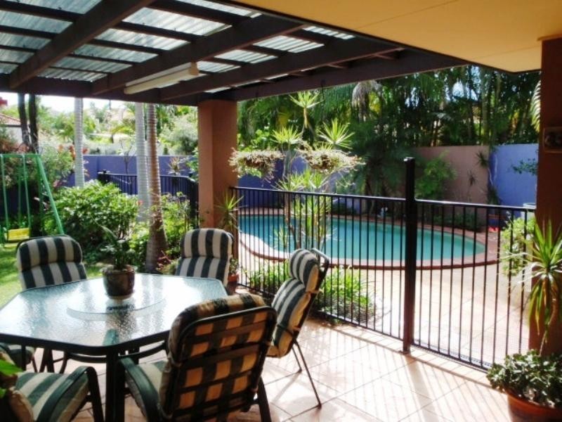 3 Orpington Court, Arundel QLD 4214