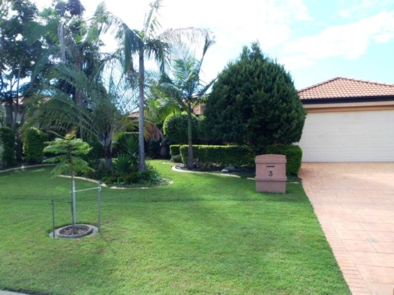3 Orpington Court, Arundel QLD 4214