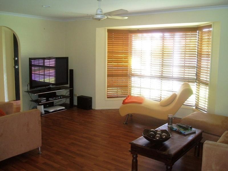 3 Range Court, Arundel QLD 4214