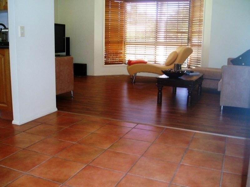 3 Range Court, Arundel QLD 4214