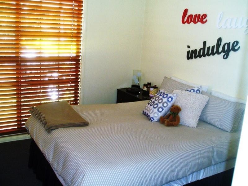 3 Range Court, Arundel QLD 4214