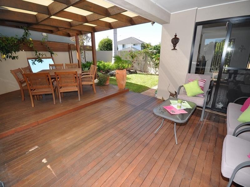 3 Calcetto Place, Arundel QLD 4214