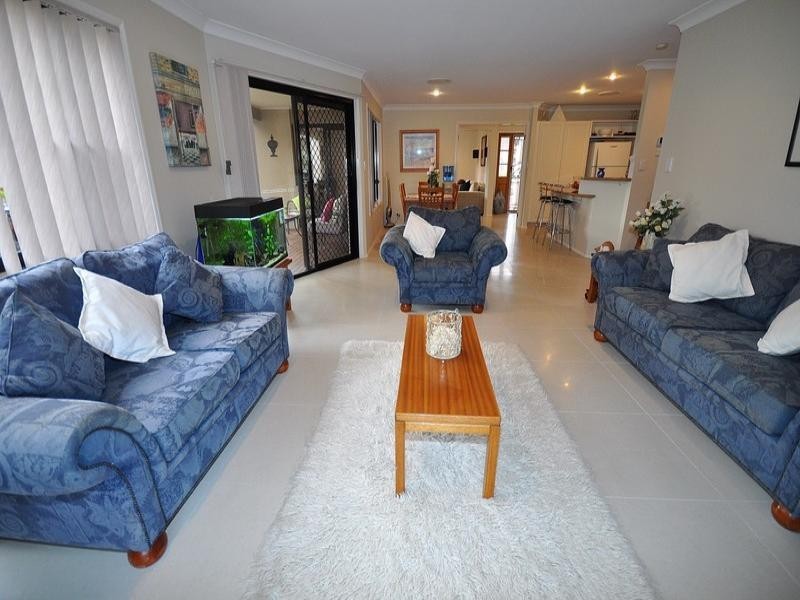 3 Calcetto Place, Arundel QLD 4214