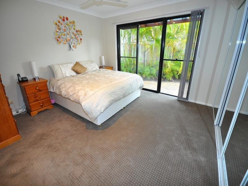 3 Calcetto Place, Arundel QLD 4214