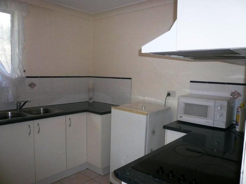 12 Geoff Wolter Drive West, Molendinar QLD 4214